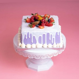 Berry Glow Square Cake