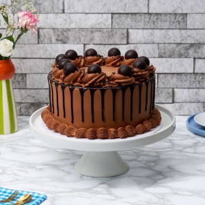 Lindor Chocolate Cake