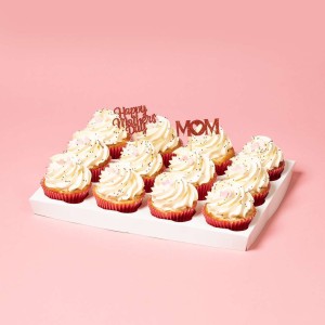 Mother's Day Vanilla Cupcakes