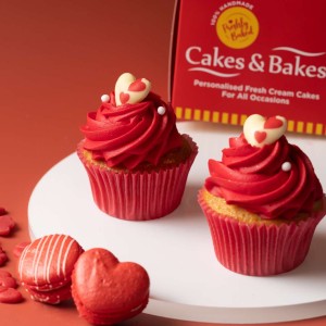 Valentine's Day Vanilla Cupcakes