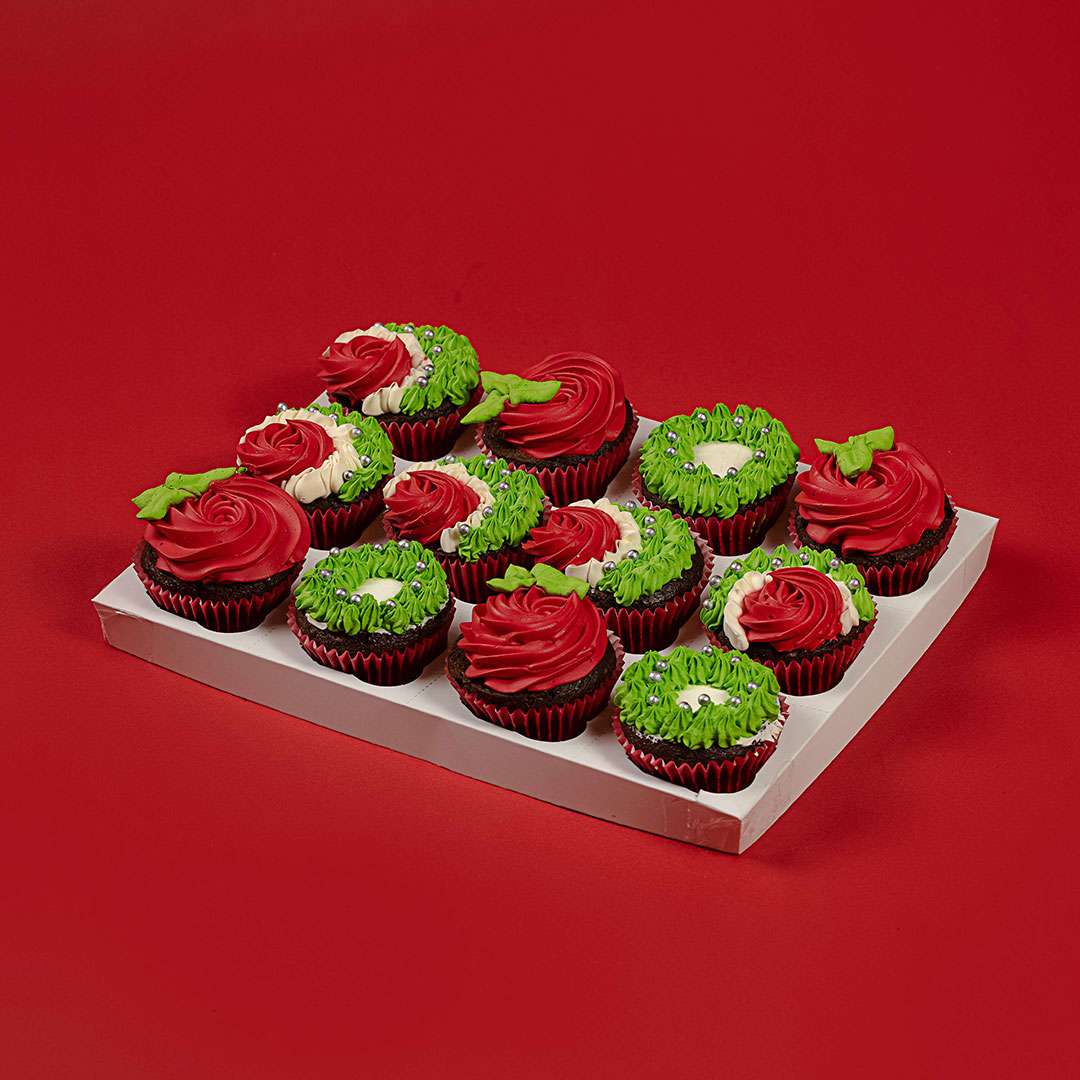 Assorted christmas cupcake