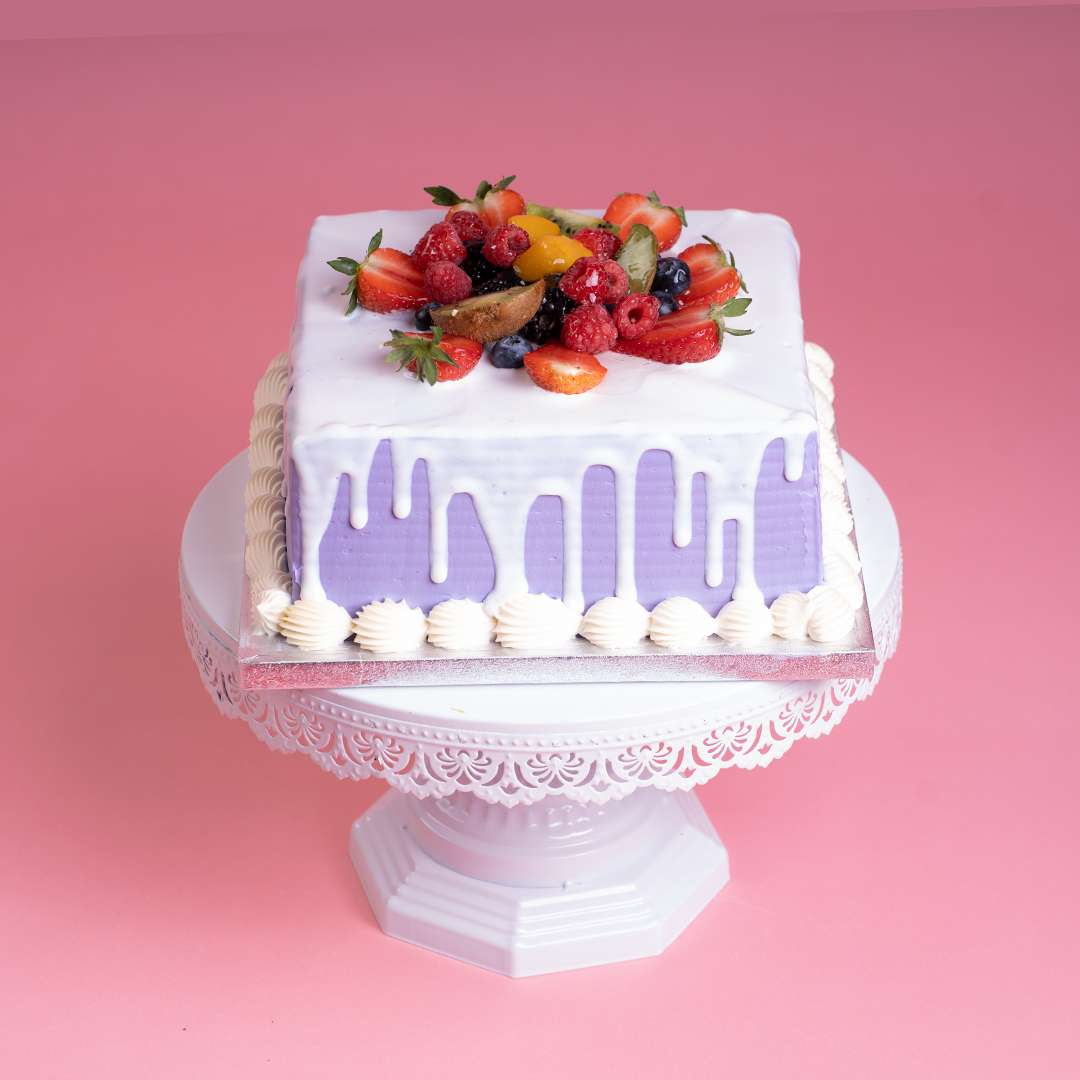 Berry Glow Square Cake
