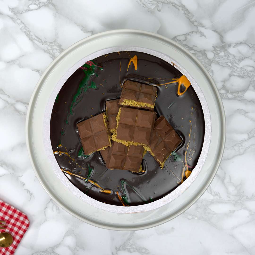 Dubai Kunafa Chocolate Cake