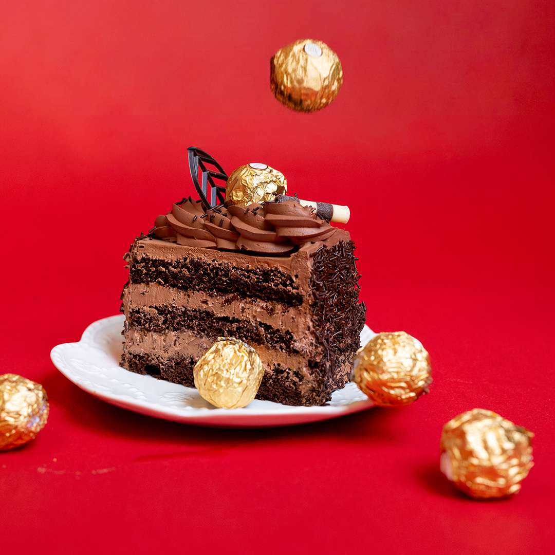 Ferrero Rocher Cake Slices  | Cakes & Bakes | Cake Delivery