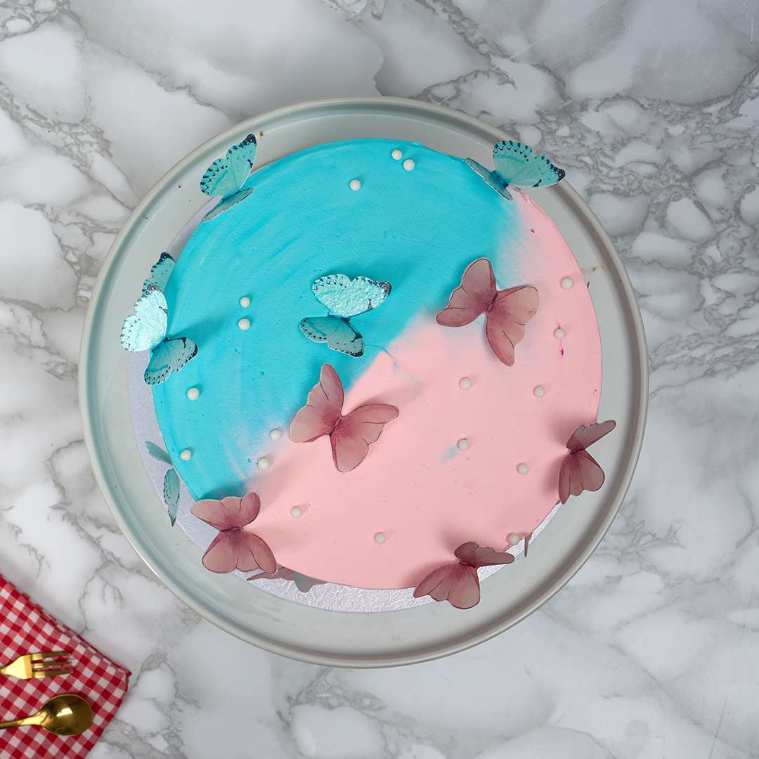 Gender Reveal cake