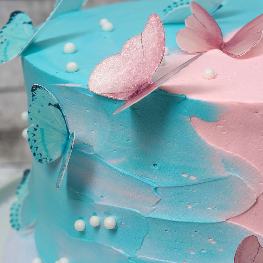 Gender Reveal cake