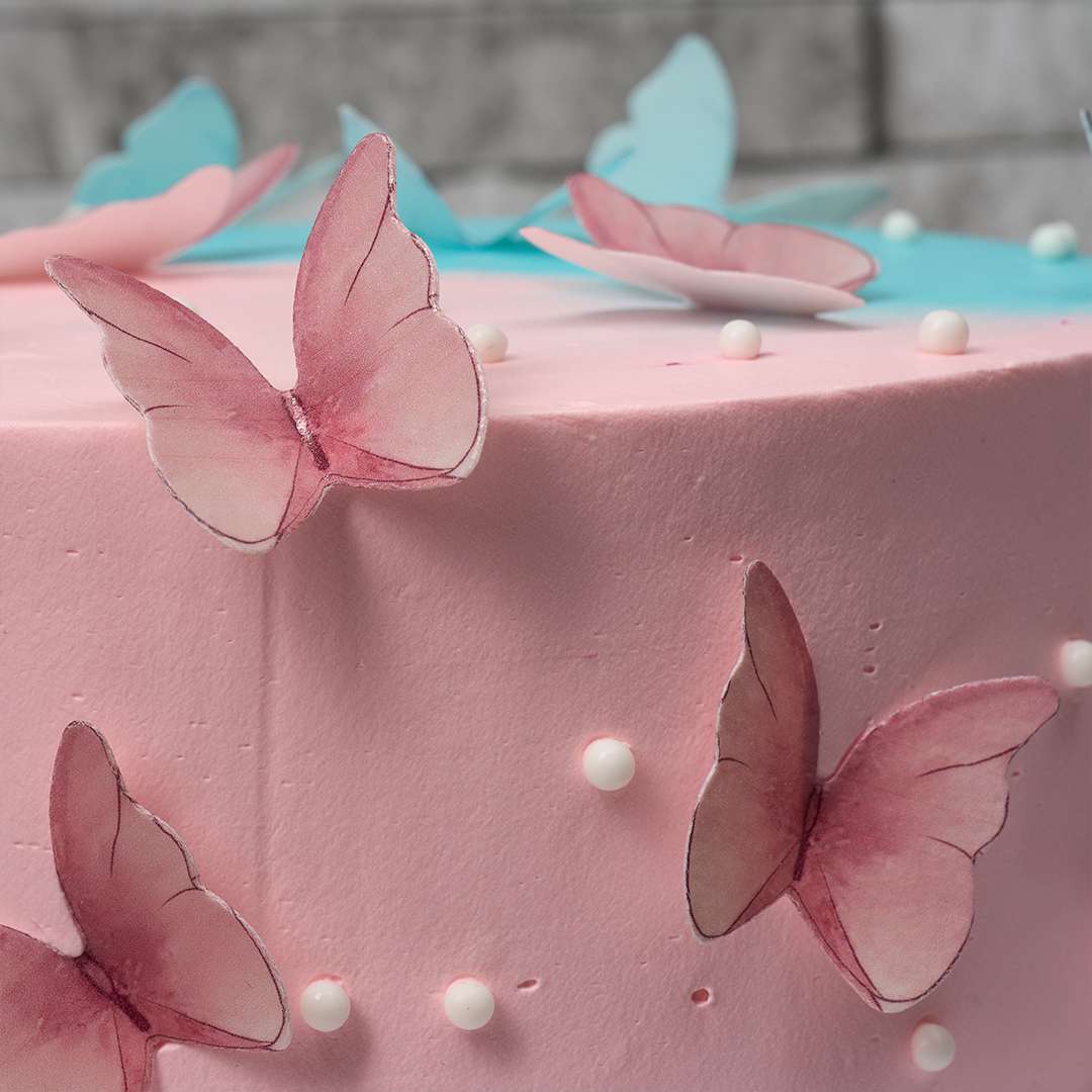 Gender Reveal cake