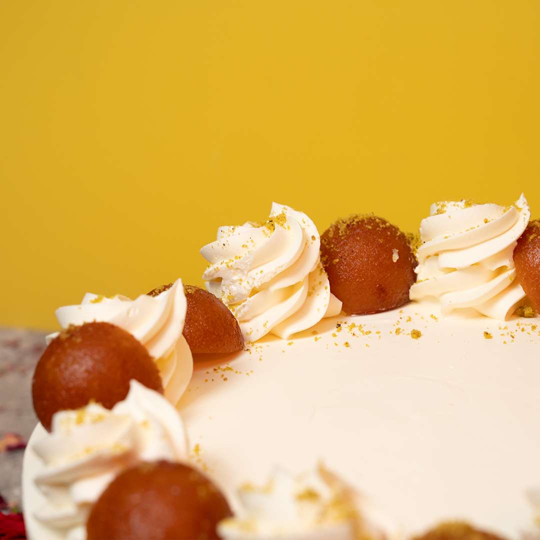 Gulab jamun cake