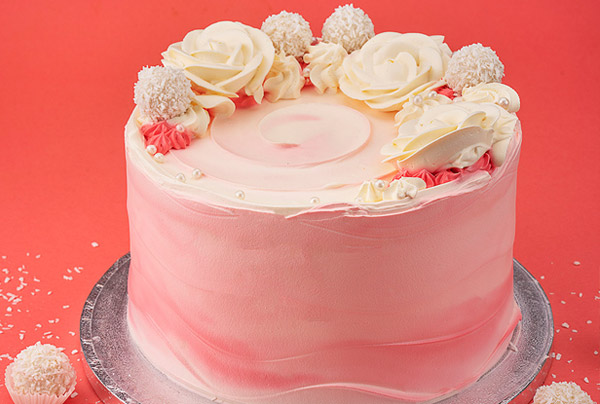 Why This Eggless Cake Shop in London is a Must-Visit for Every Dessert Fanatic!