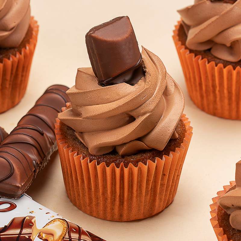 Kinder Bueno Cupcake  | Cakes & Bakes | Cake Delivery