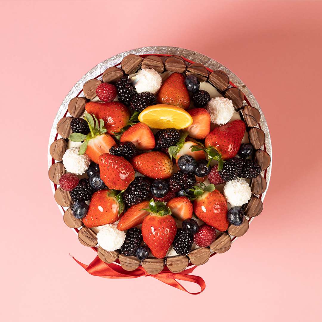 Kinder Bueno Fruit Cake