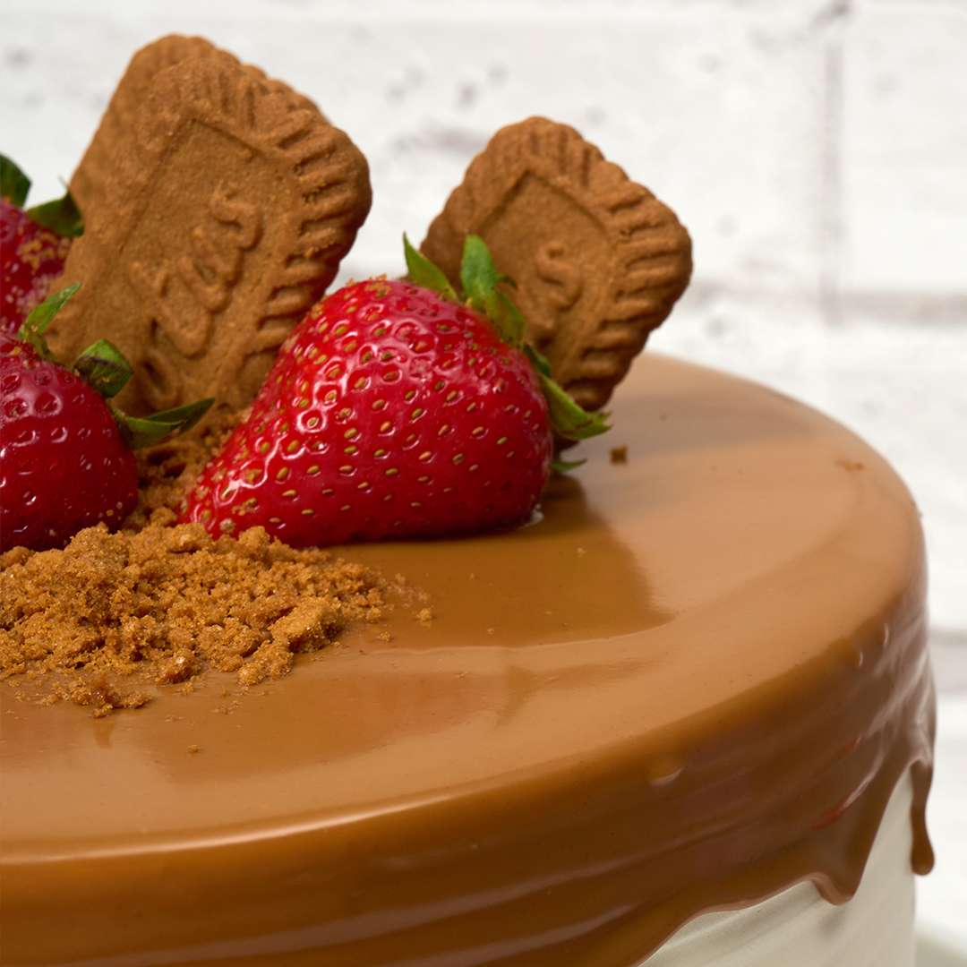 Lotus Biscoff Cake