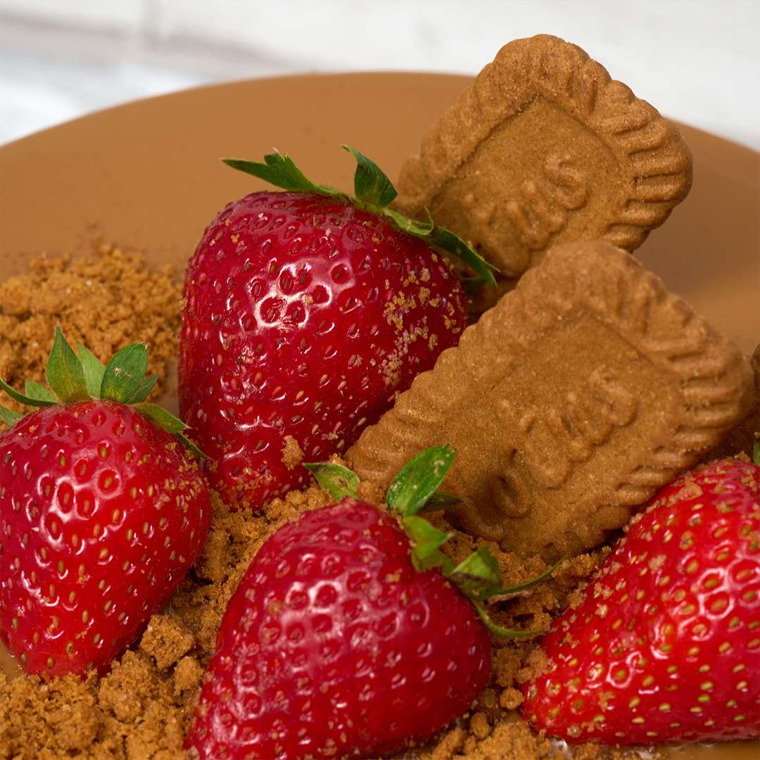 Lotus Biscoff Cake