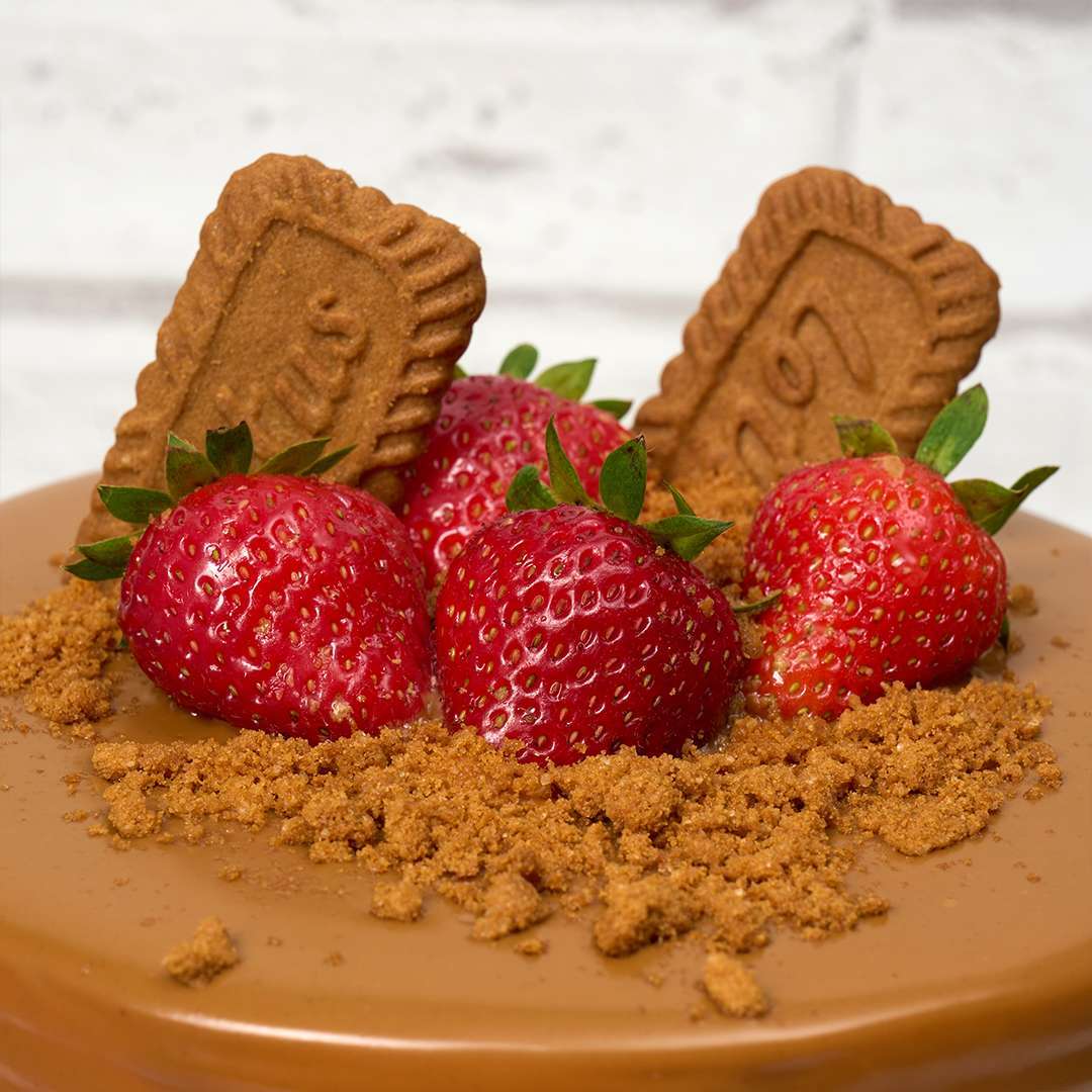 Lotus Biscoff Cake
