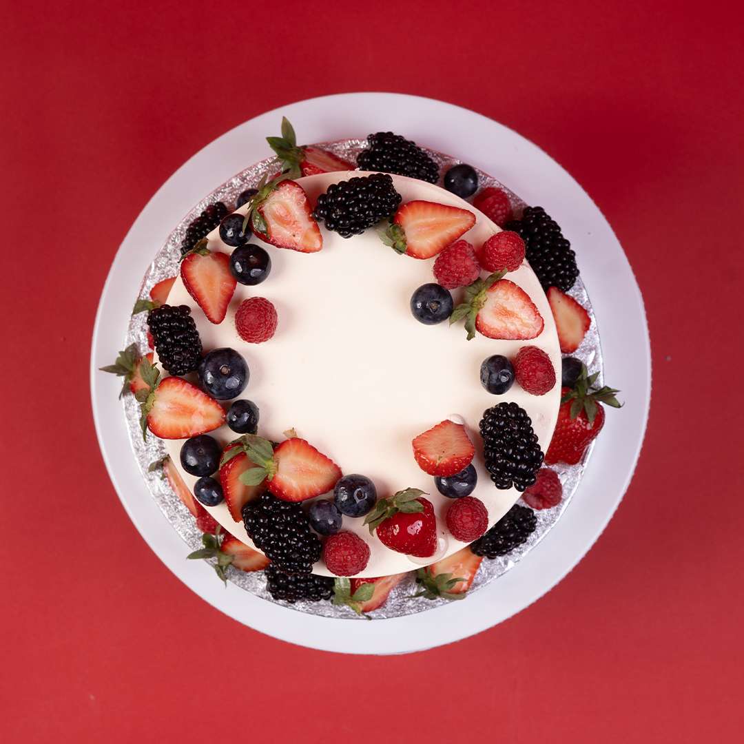 Berry Naked Delight Cake