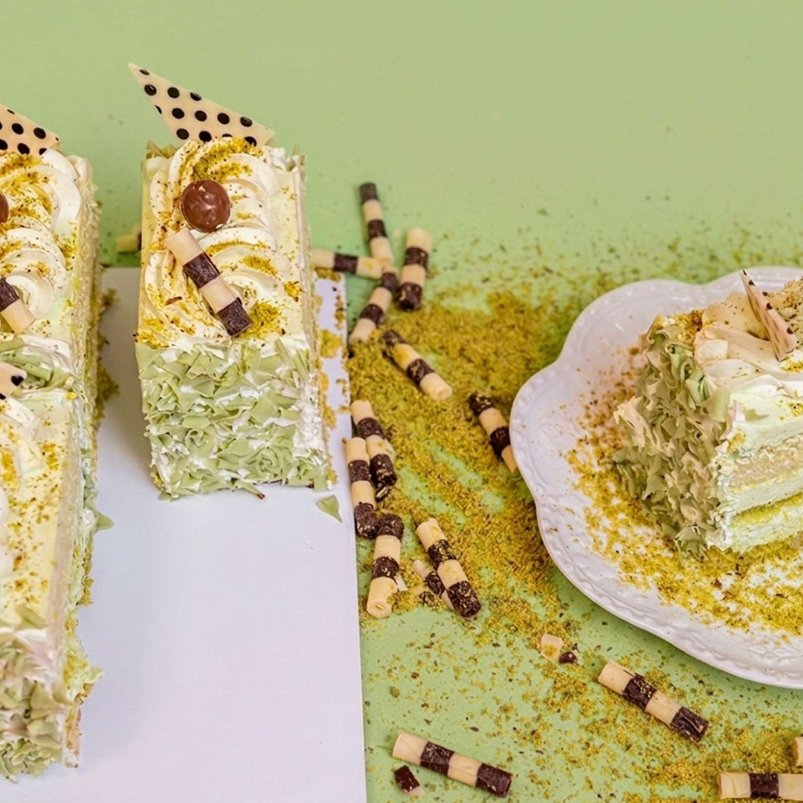 Pistachio Cake Slices