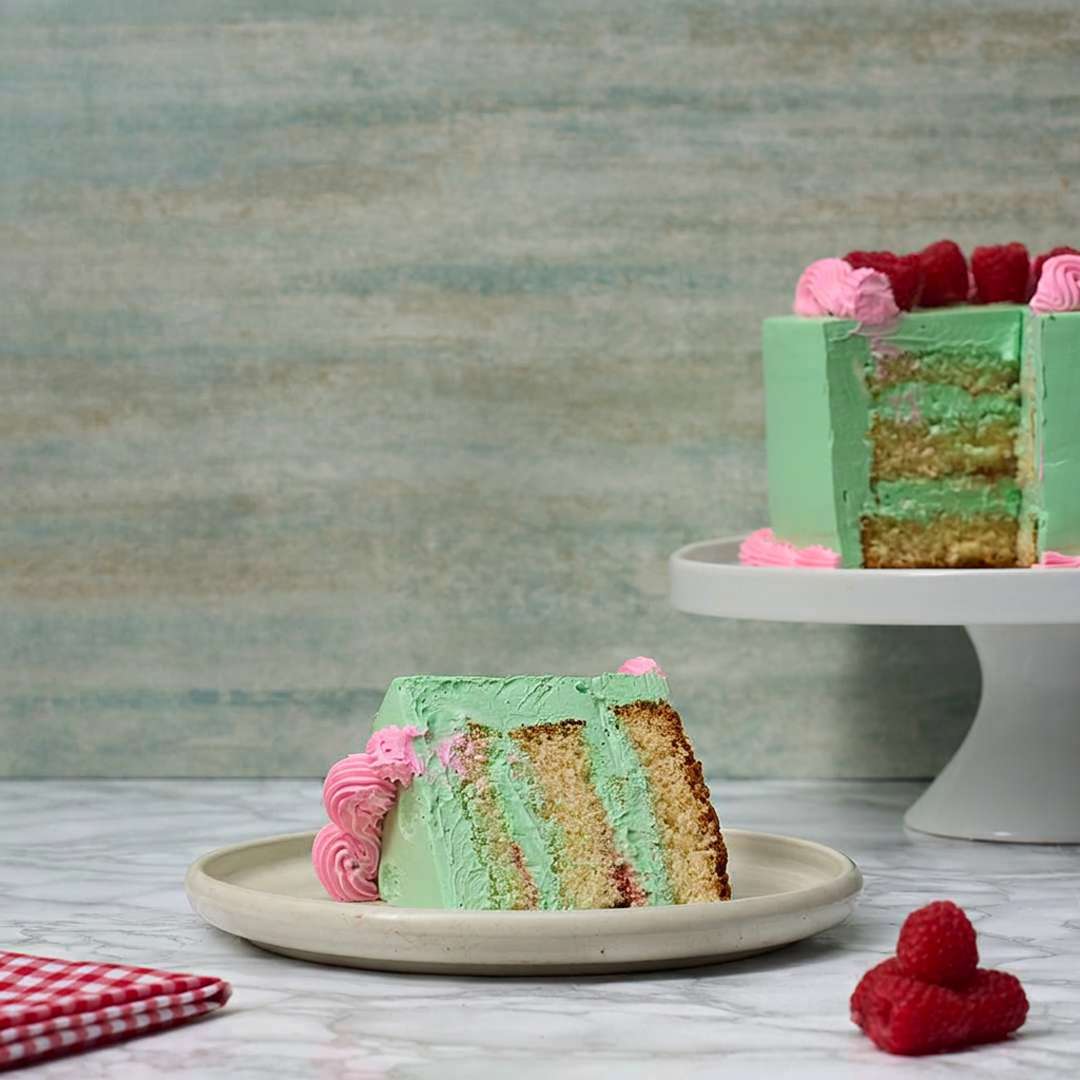 Pistachio Raspberry Cake