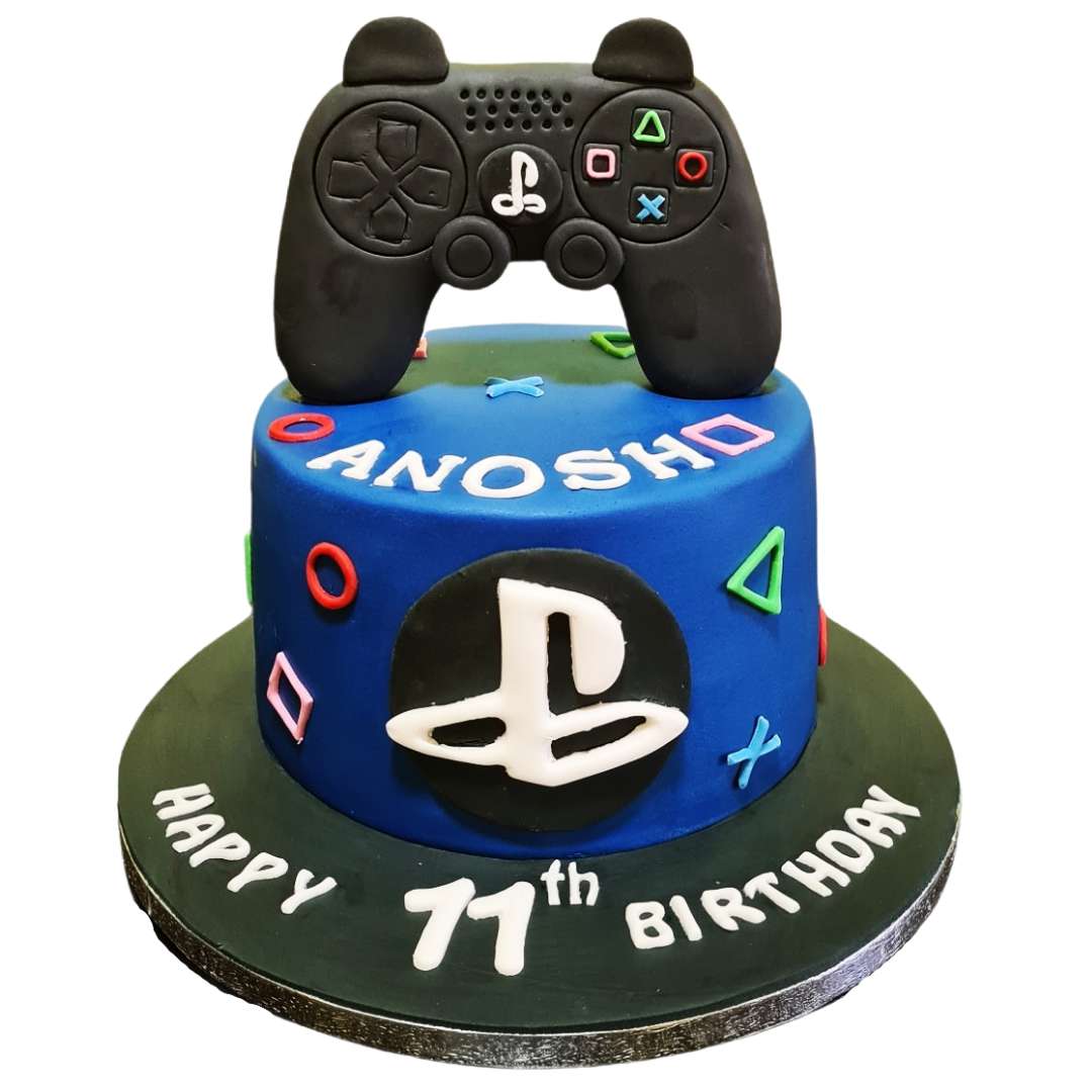 Game Themed Cake | bakehoney.com