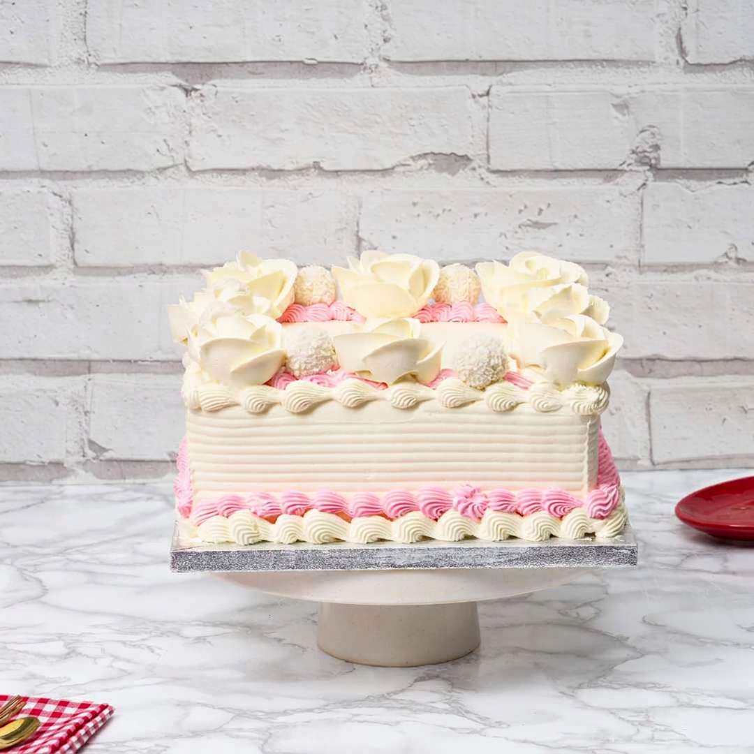 Floral Raefello Cake