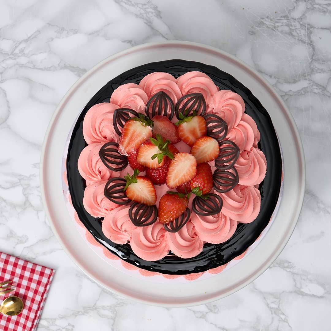 Strawberry Cake