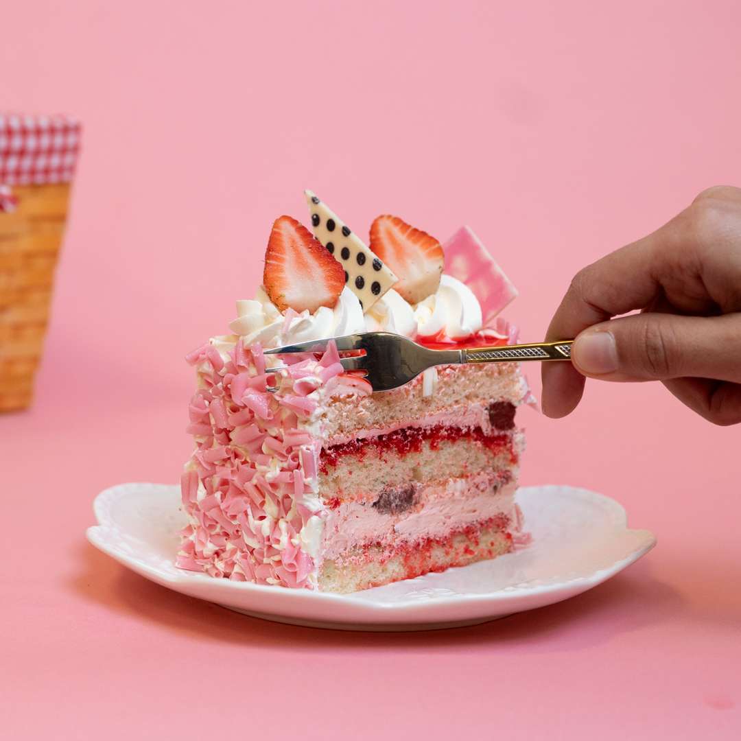 Strawberry Cake Slices