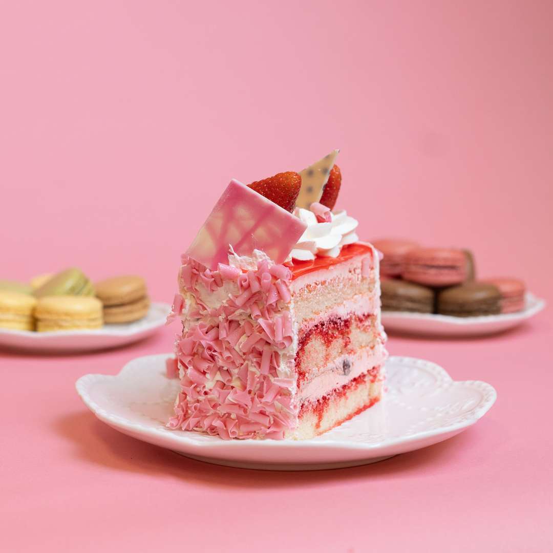 Strawberry Cake Slices  | Cakes & Bakes | Cake Delivery