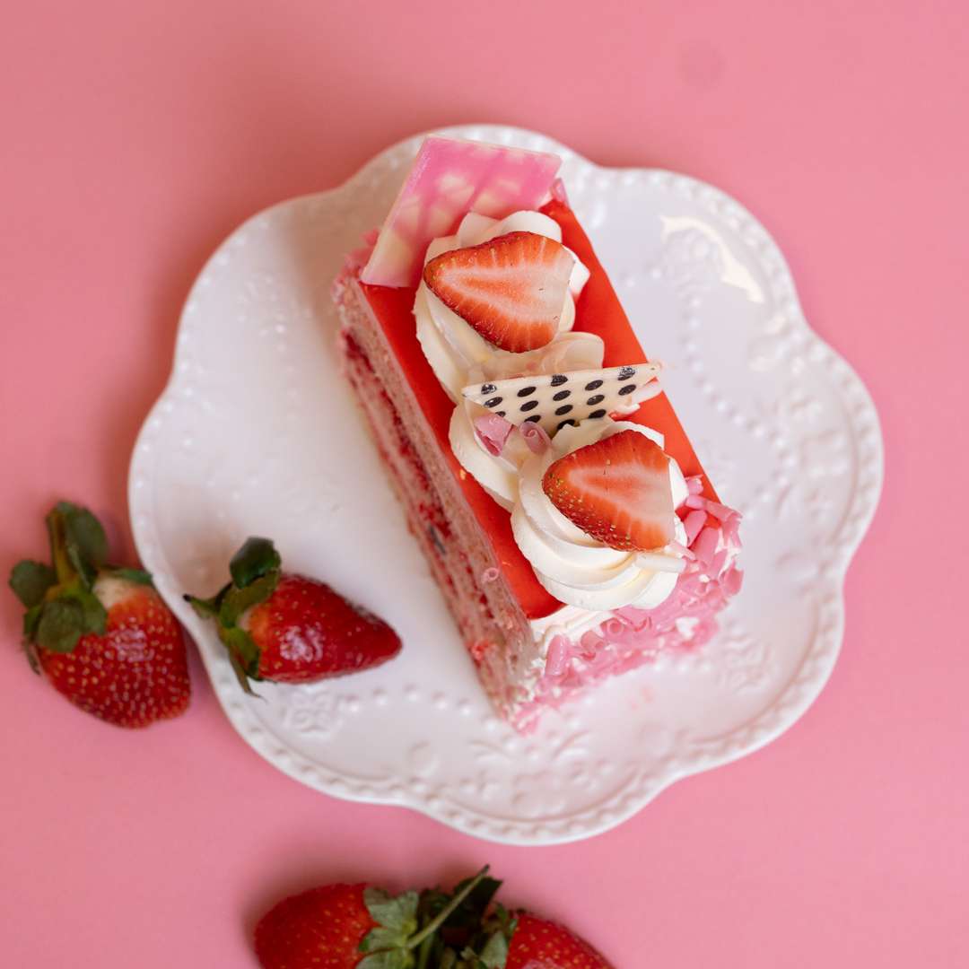 Strawberry Cake Slices