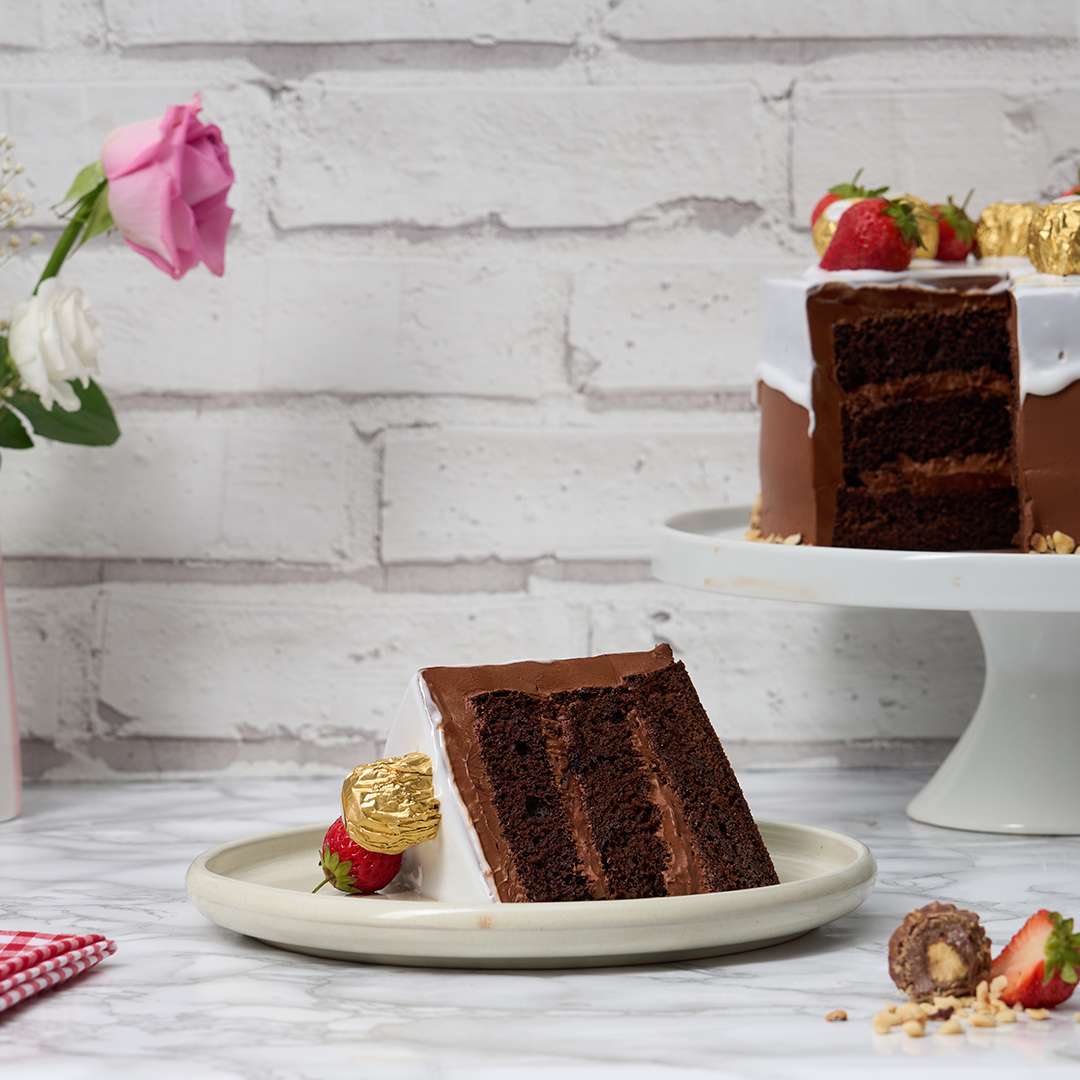 Strawberry Ferrero cake