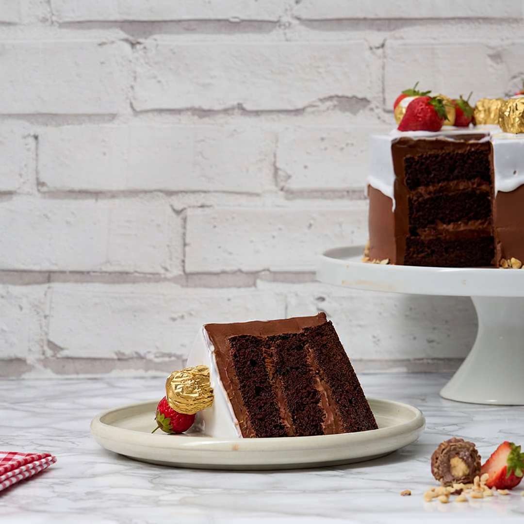Strawberry Ferrero cake