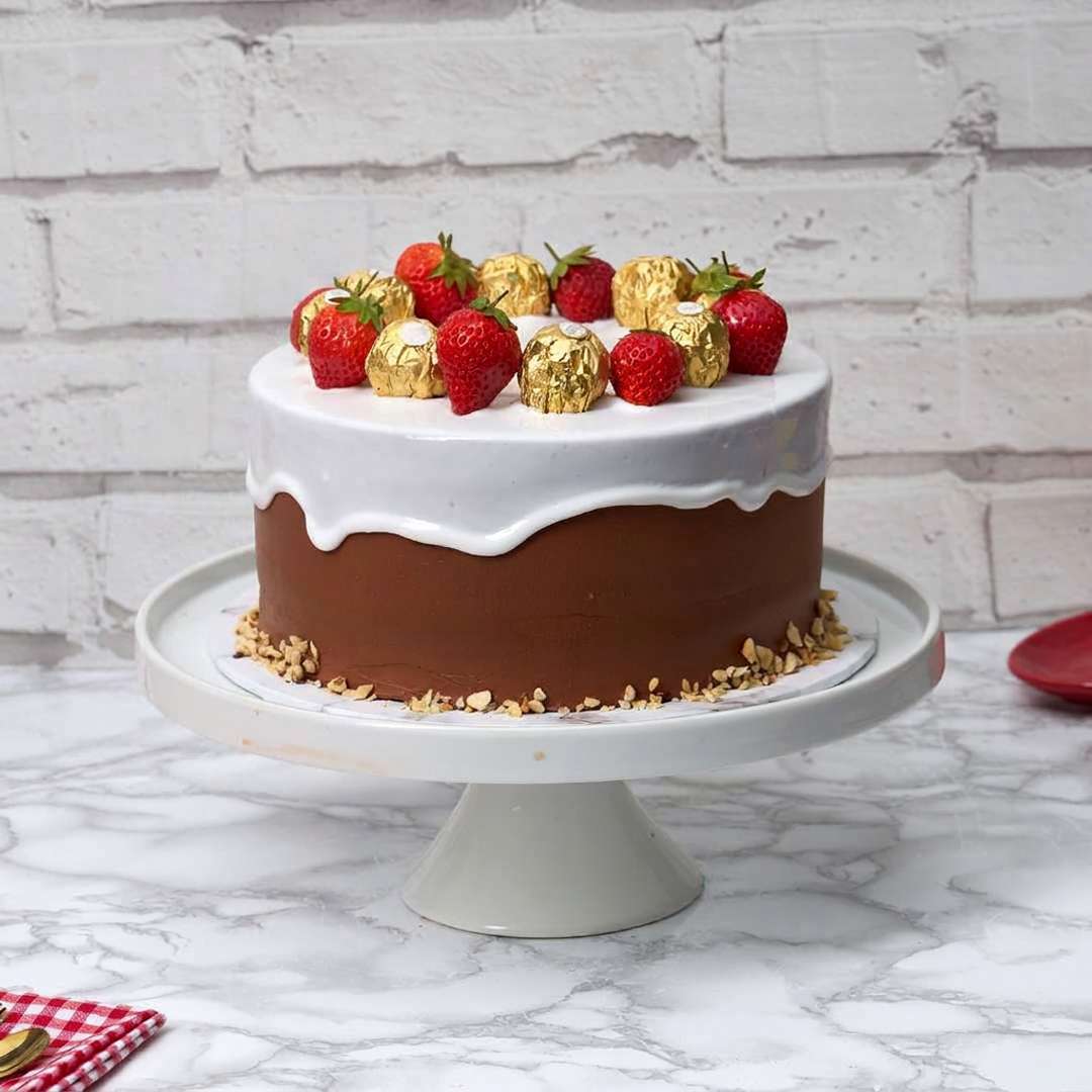 Strawberry Ferrero Cake