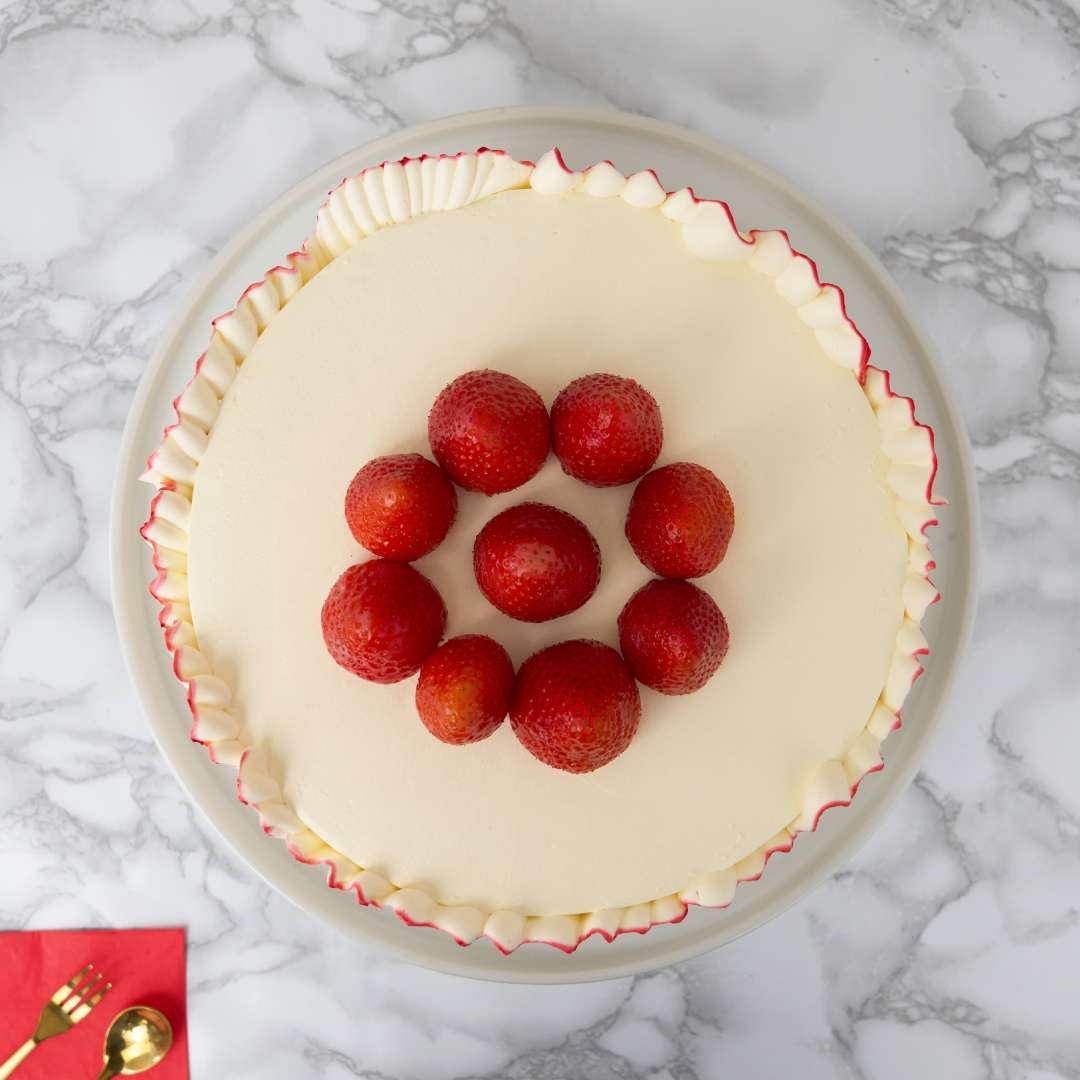 Vanilla Grandeur Cake
