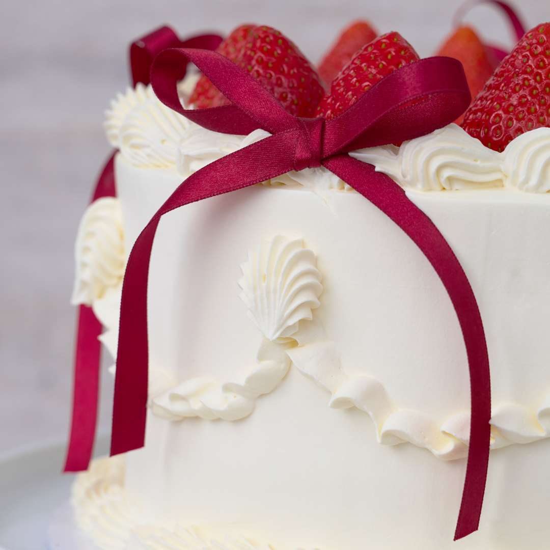 Vintage Berry Cake