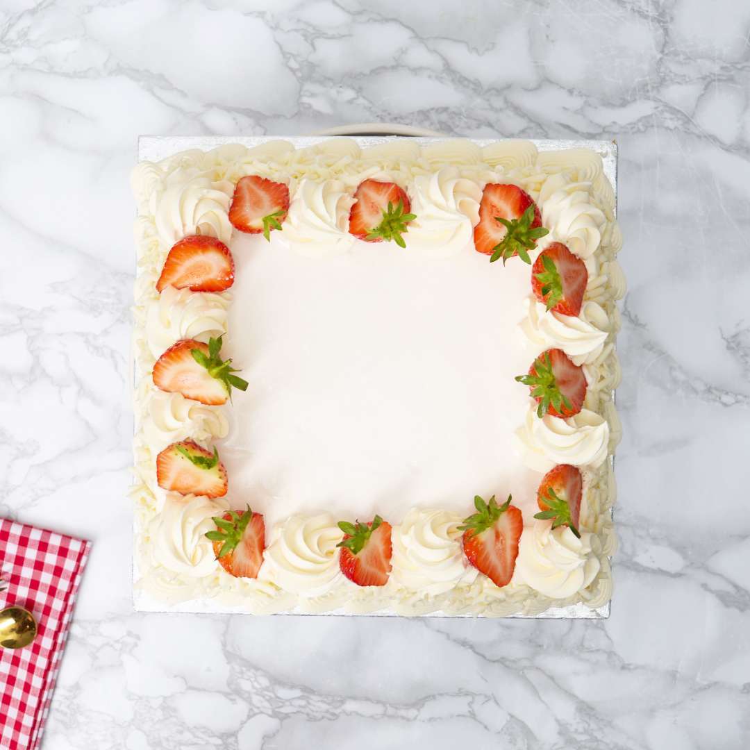 White Choco Square Cake