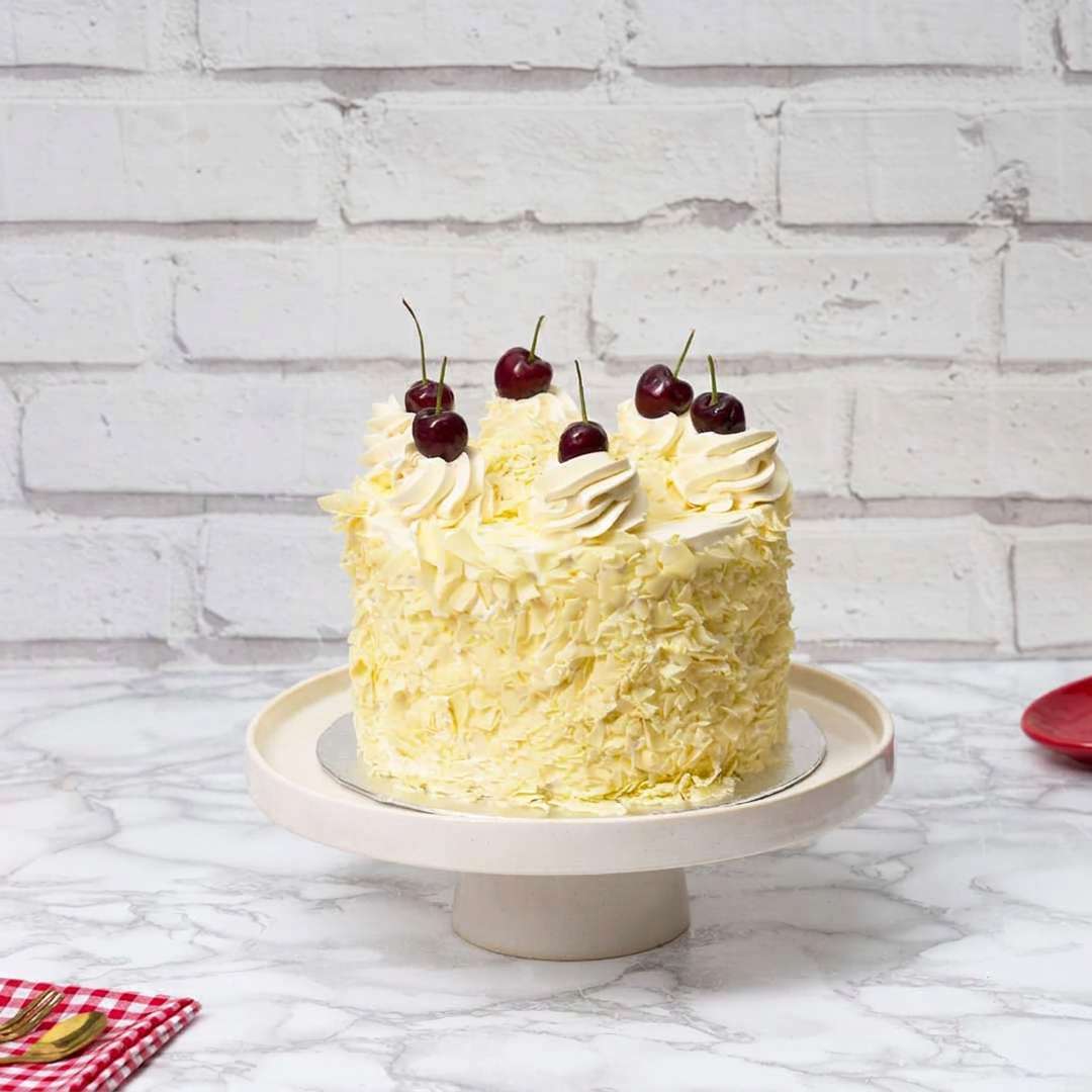 White Forest Cake